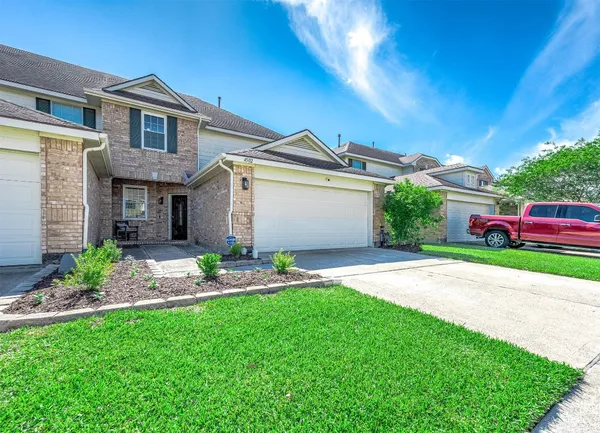 $2,600 | 4502 Park Trail Lane, Pasadena, TX 77505