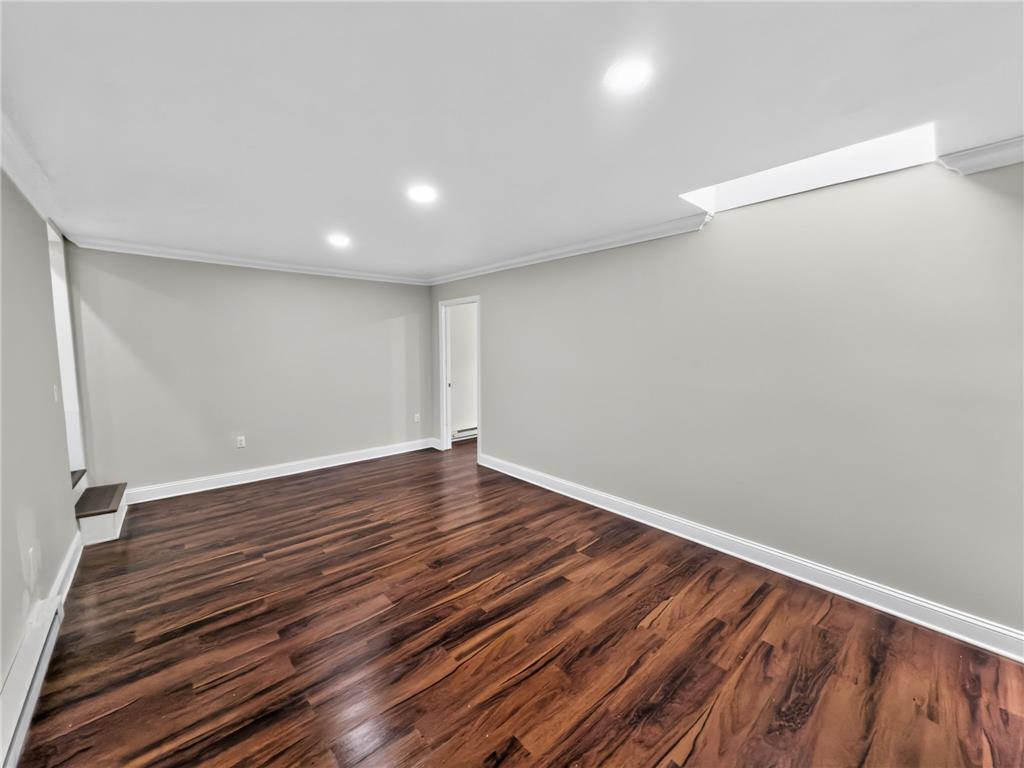 229 Pocono Boulevard Bushkill, PA 18324 - Photo 11 of 37