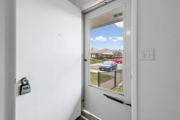$89,900 | 25229 Franklin Terrace, Unit 5, South Lyon, MI 48178