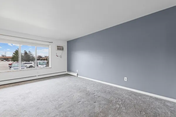 $89,900 | 25229 Franklin Terrace, Unit 5, South Lyon, MI 48178