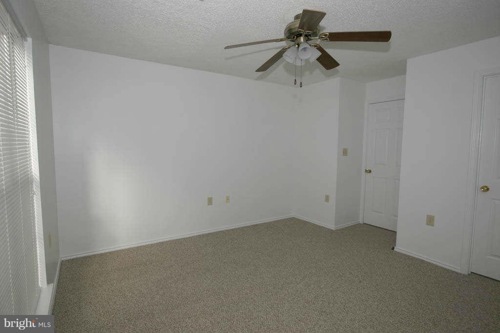 21013 Timber Ridge Terrace, Unit 203 Ashburn, VA 20147 - Photo 11 of 24 Bedroom (Master)