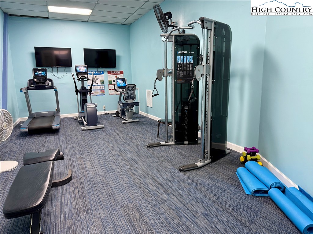 301 Pinnacle Inn Road, Unit 4303 Beech Mountain, NC 28604 - Photo 32 of 37 a view of a room with gym equipment