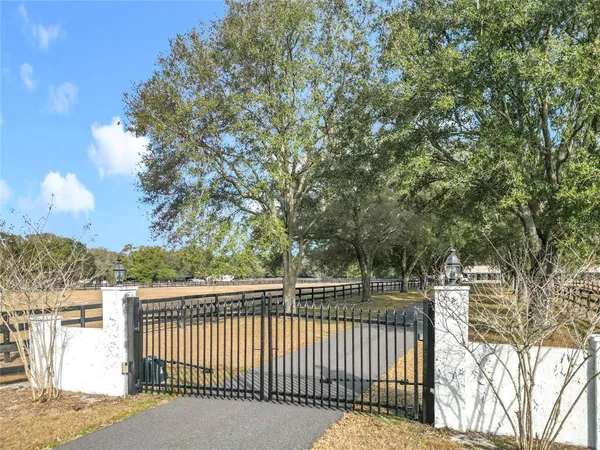 a view of outdoor space with city view