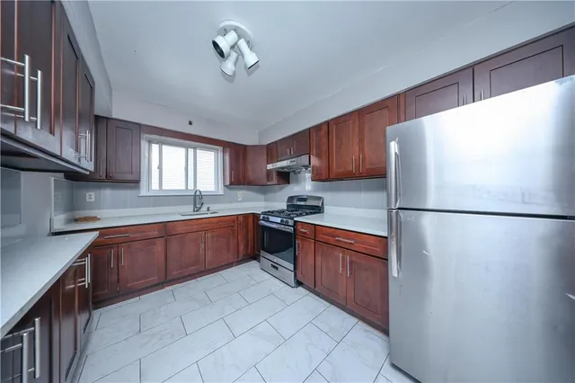 $999,000 | 25 Mallory Avenue | South Beach