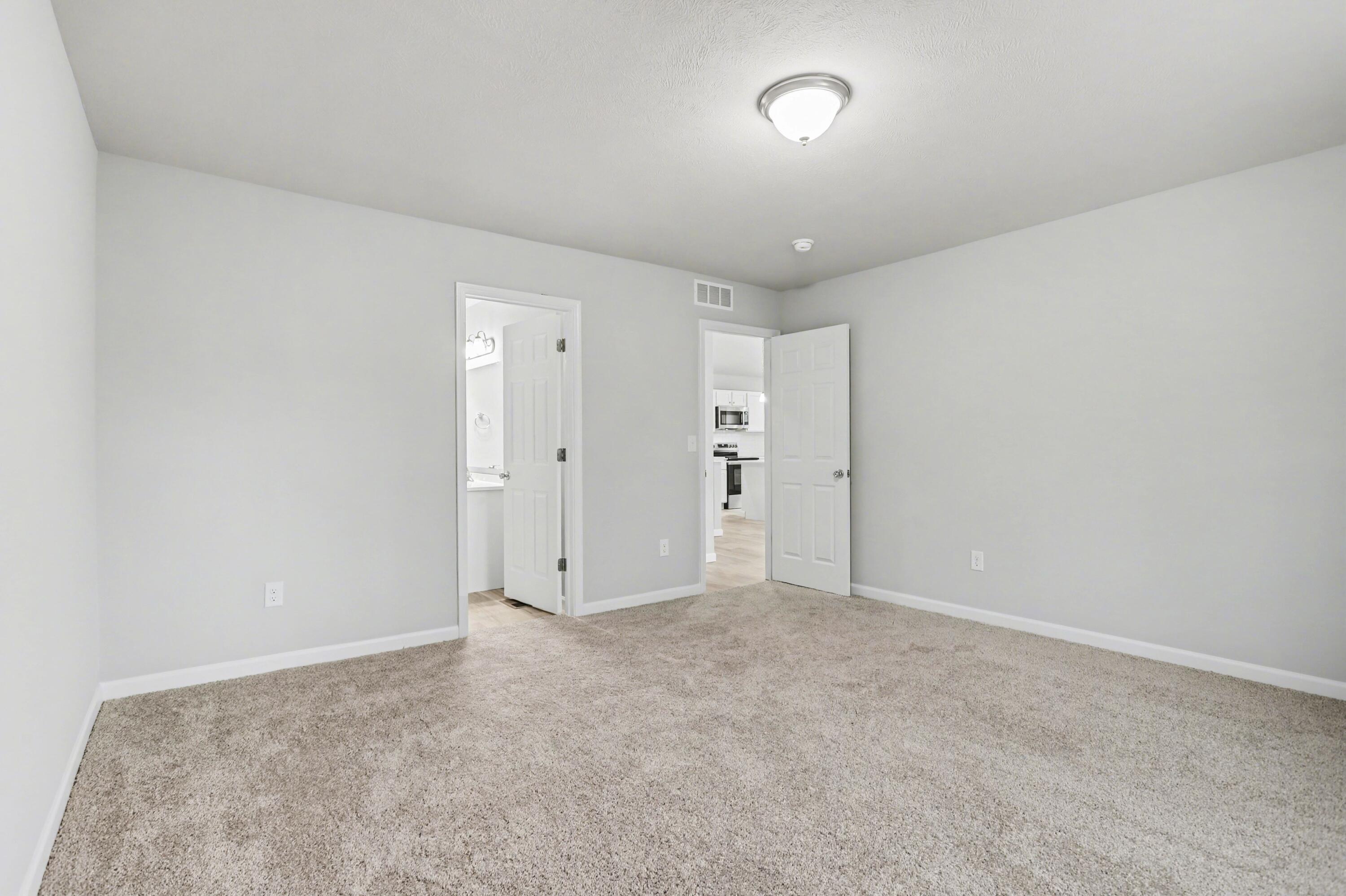 1212 Pine Street Three Rivers, MI 49093 - Photo 11 of 29 MFW035-i2060-Primary BR_