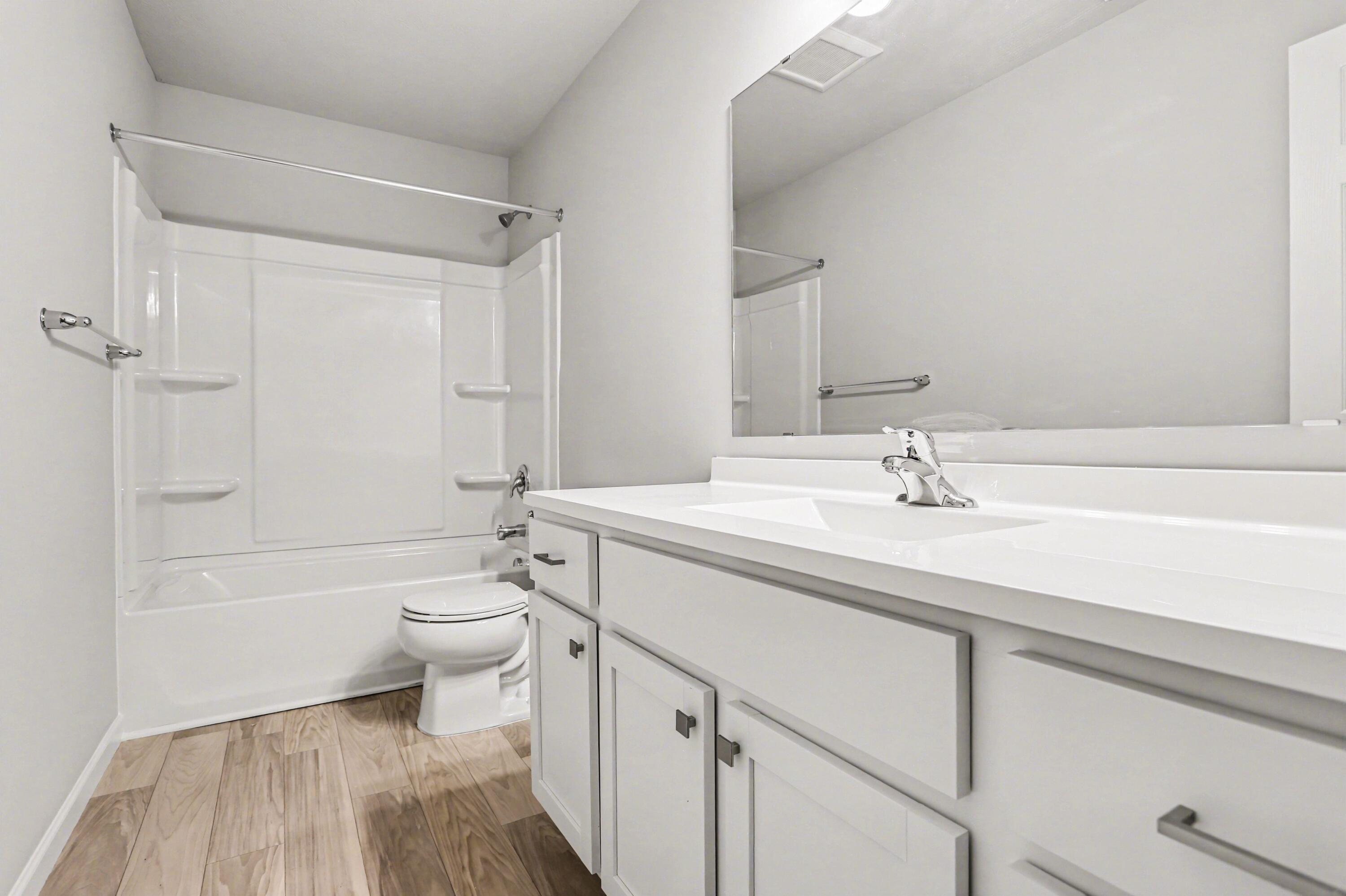 1212 Pine Street Three Rivers, MI 49093 - Photo 20 of 29 MFW035-i2060-Bath