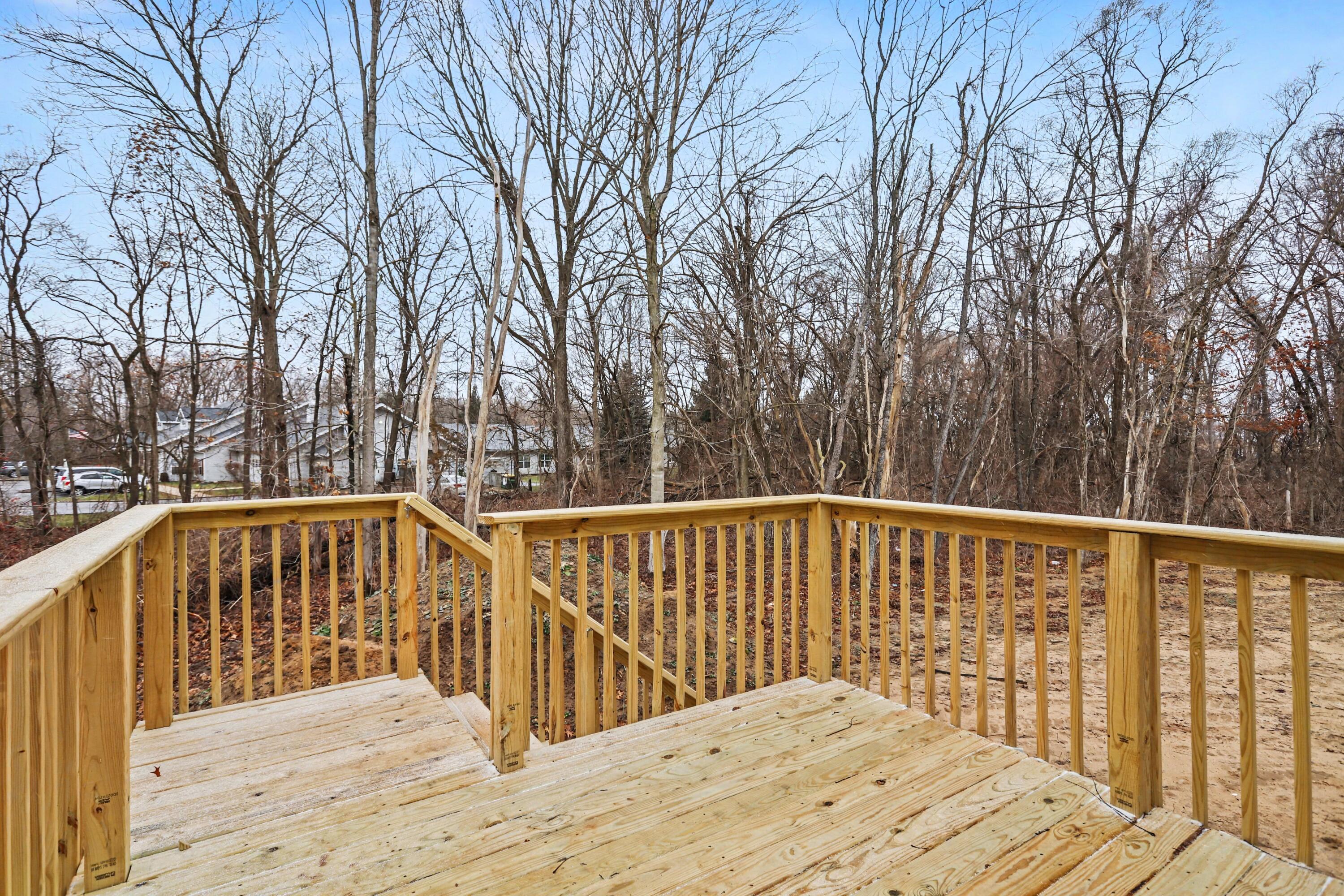 1212 Pine Street Three Rivers, MI 49093 - Photo 23 of 29 MFW035-i2060-10x10 Deck