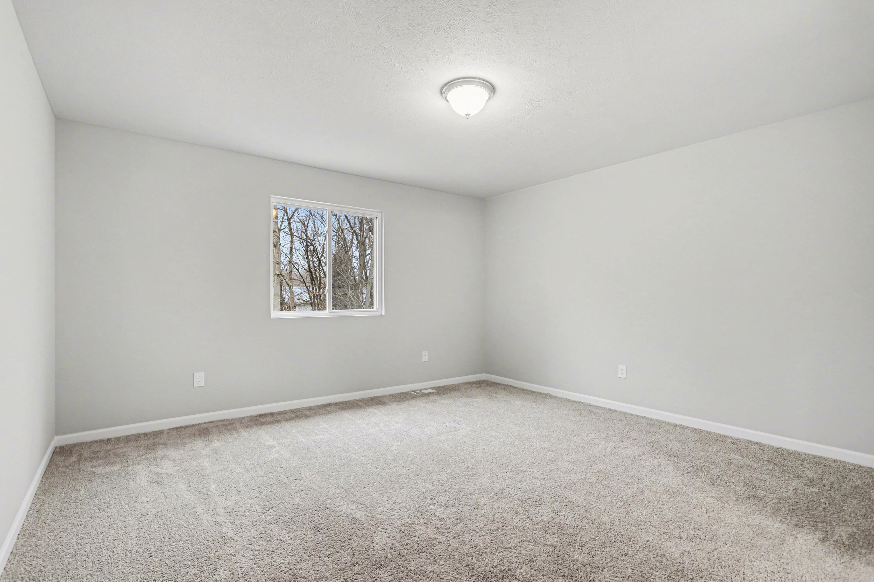 1212 Pine Street Three Rivers, MI 49093 - Photo 10 of 29 MFW035-i2060-Primary BR