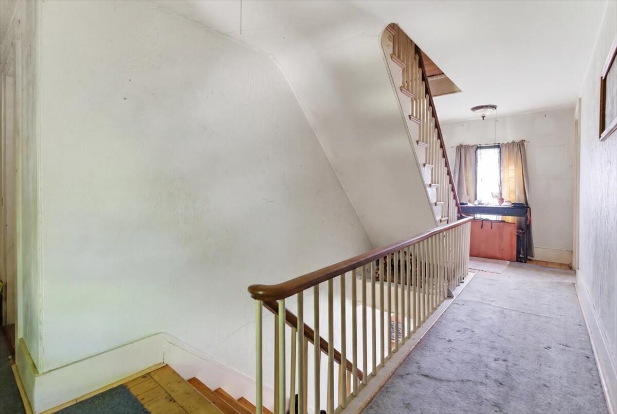 263 Number Six Road Oxford, ME 04270 - Photo 49 of 72 Upstairs