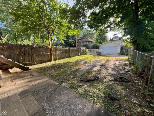 $1,199 | 3248 Central Avenue, Indianapolis, IN 46205