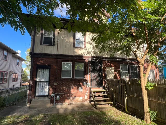 $1,199 | 3248 Central Avenue, Indianapolis, IN 46205