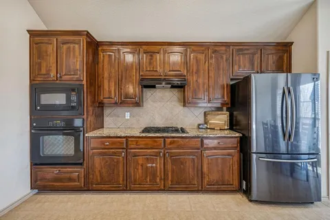 $340,000 | 9437 Drovers View Trail, Fort Worth, TX 76131