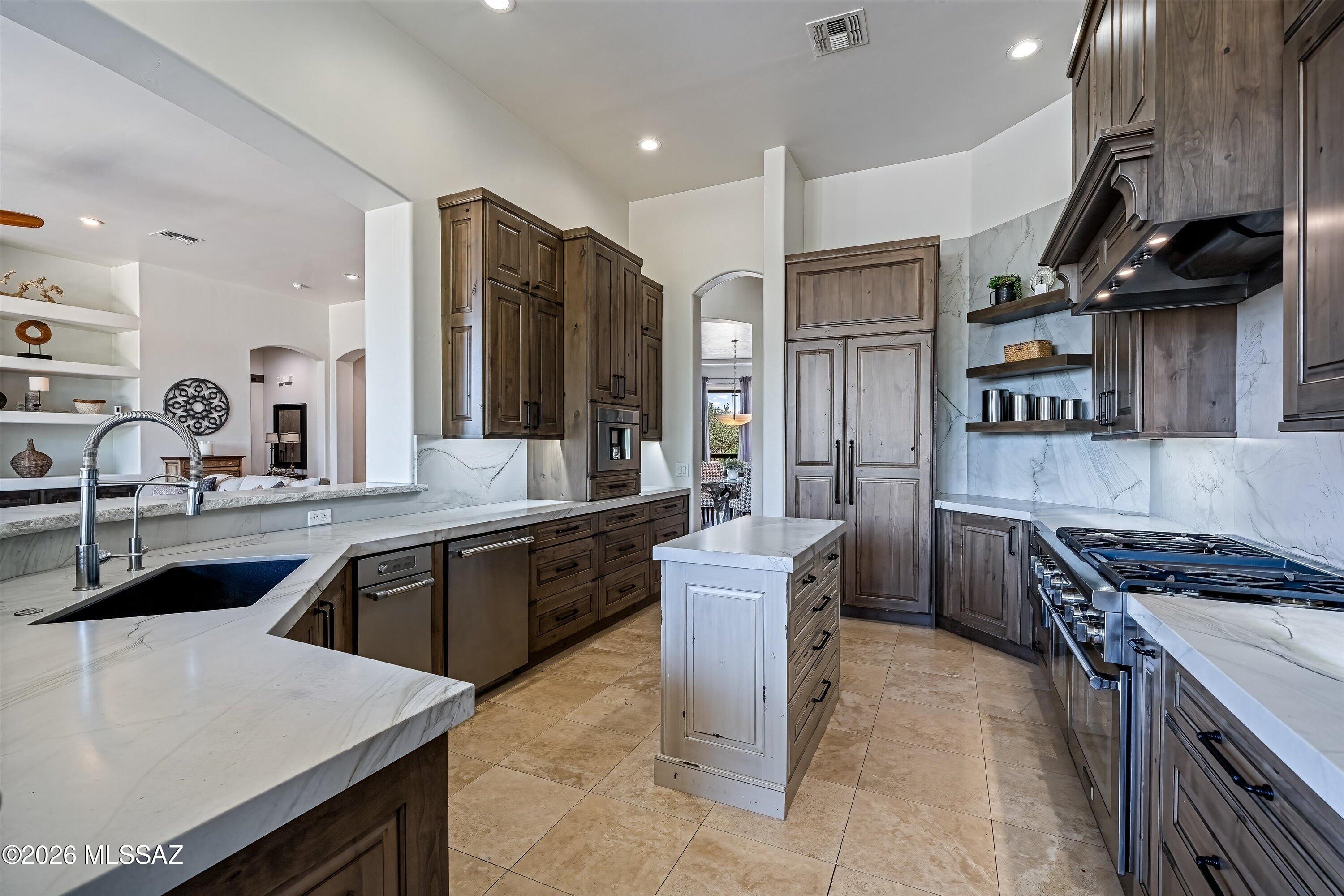 15236 East Two Bar Z Ranch Place Vail, AZ 85641 - Photo 14 of 49 Kitchen