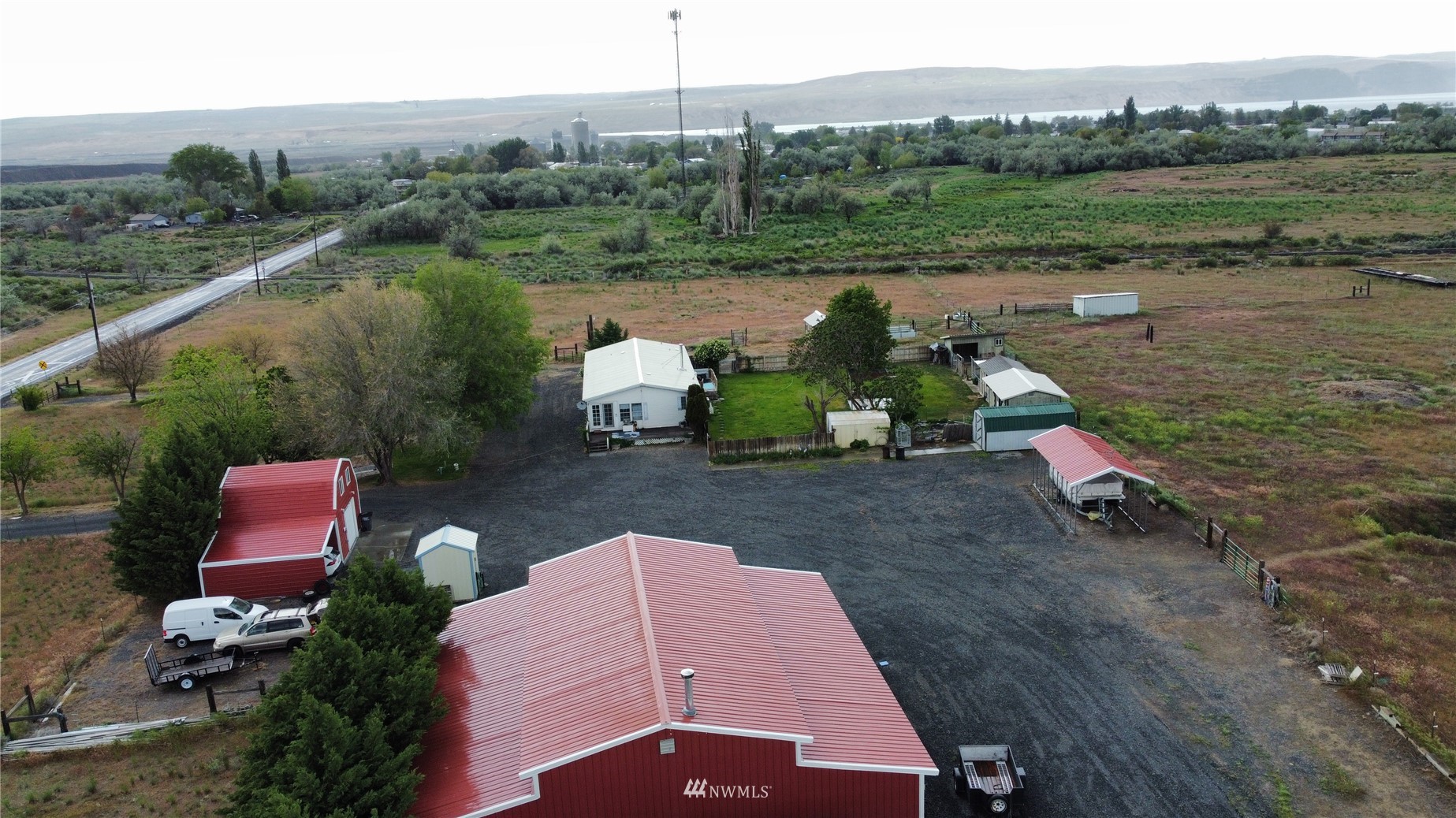 35487 Pinto Ridge Road Northeast Coulee City, WA 99115 - Photo 4 of 30 Gallery Image 4