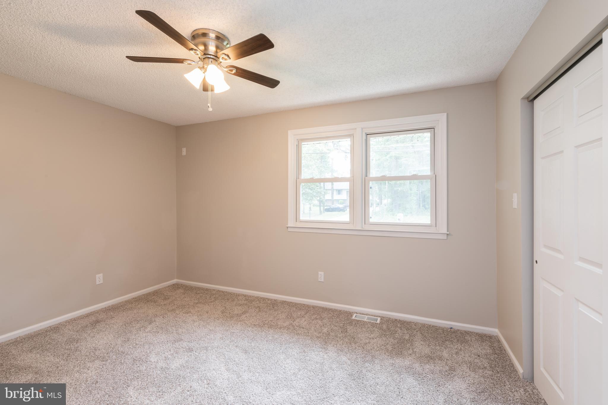 920 Kearsley Road Sicklerville, NJ 08081 - Photo 5 of 25 Gallery Image 5