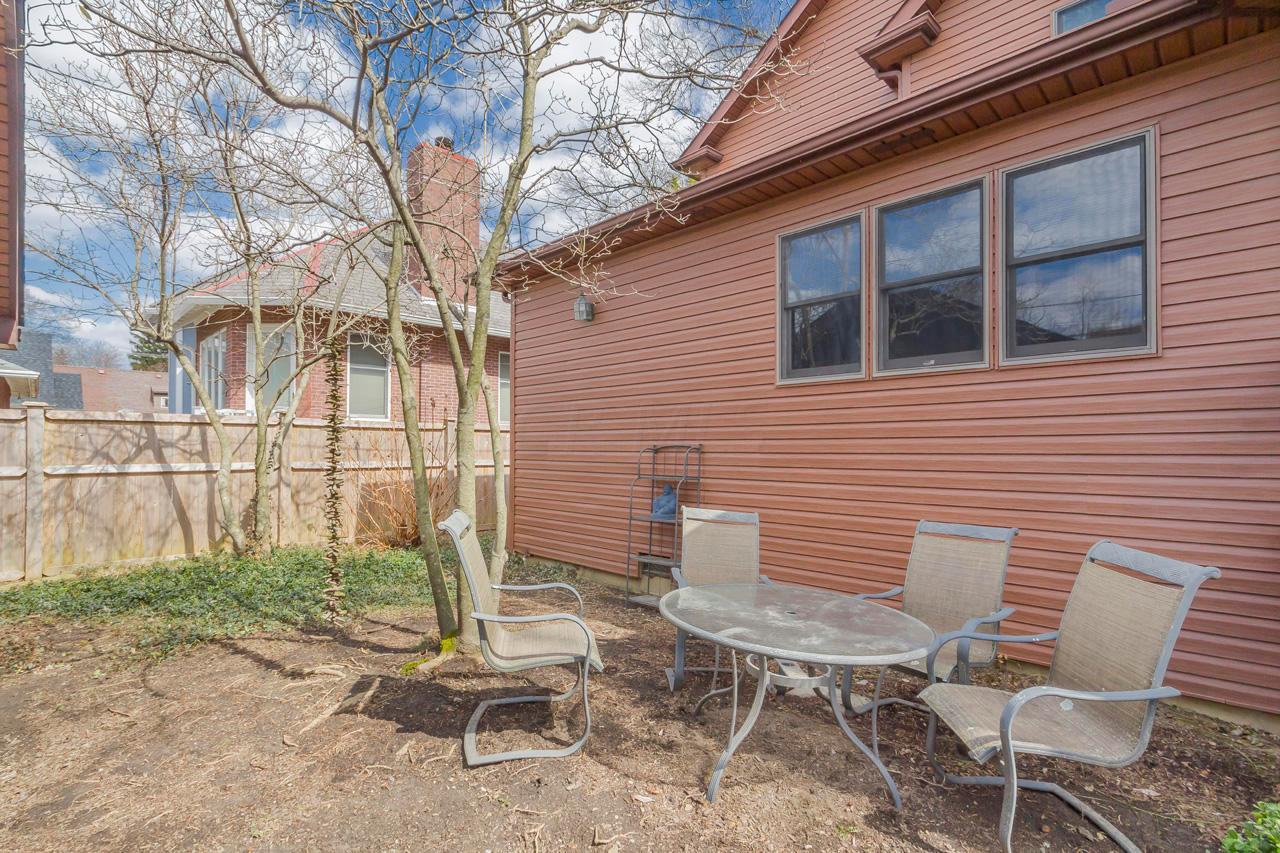 193 South Ardmore Road Columbus, OH 43209 - Photo 18 of 50