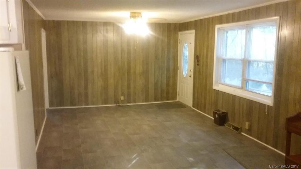 32690 Austin Road New London, NC 28127 - Photo 5 of 24 Gallery Image 5