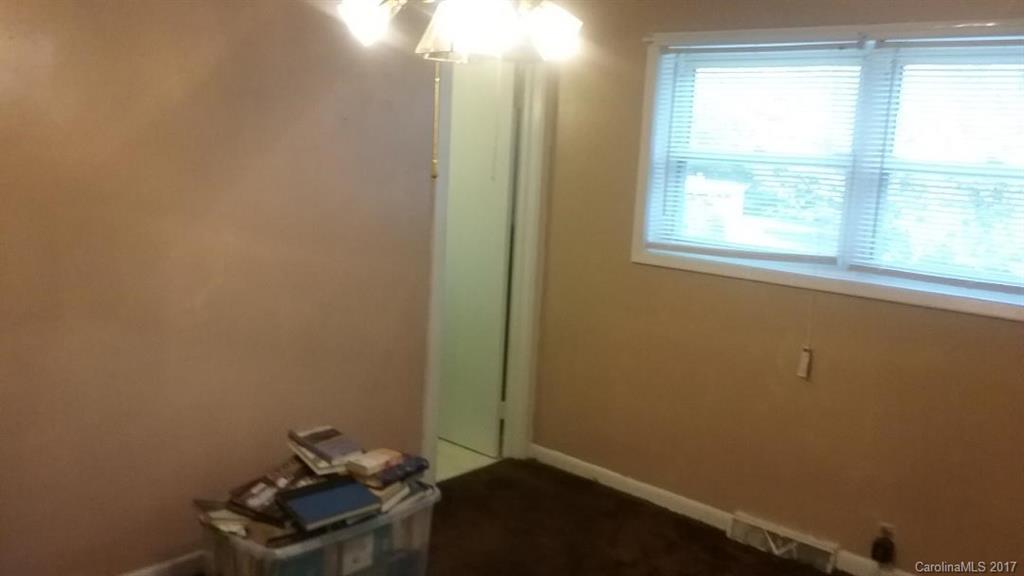 32690 Austin Road New London, NC 28127 - Photo 7 of 24 Gallery Image 7