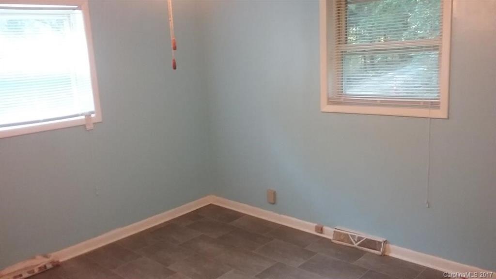 32690 Austin Road New London, NC 28127 - Photo 10 of 24 Gallery Image 10