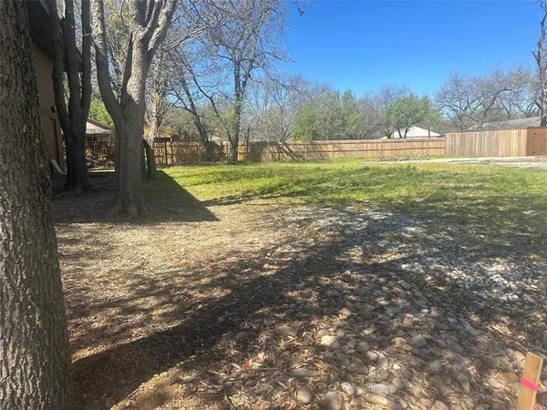 $230,000 | 701 North Tennessee Street, McKinney, TX 75069