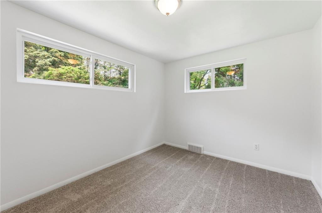 122 Springhouse Drive Butler, PA 16001 - Photo 20 of 42 3rd bedroom or office/creative space