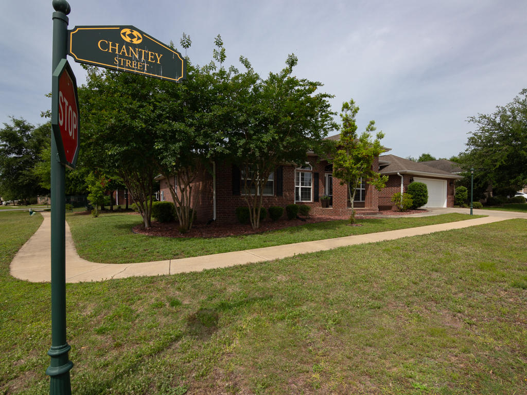 2920 Chantey Street Crestview, FL 32539 - Photo 3 of 54