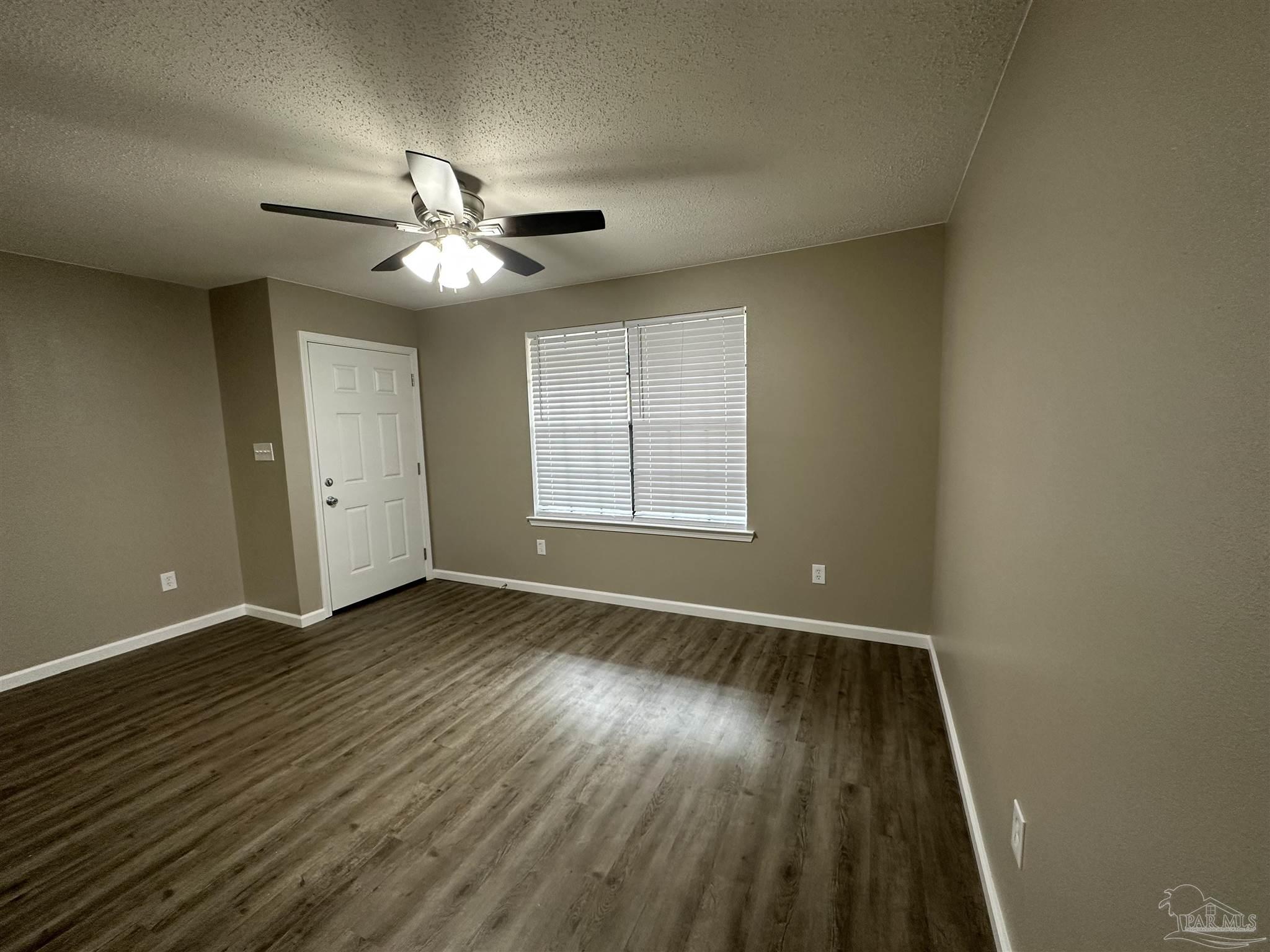 8011 Kipling Street Pensacola, FL 32514 - Photo 3 of 14