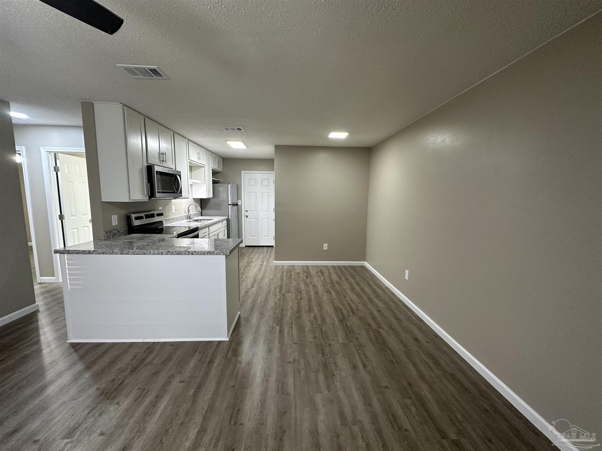 8011 Kipling Street Pensacola, FL 32514 - Photo 5 of 14