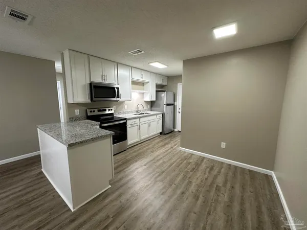 $1,395 | 8011 Kipling Street, Pensacola, FL 32514