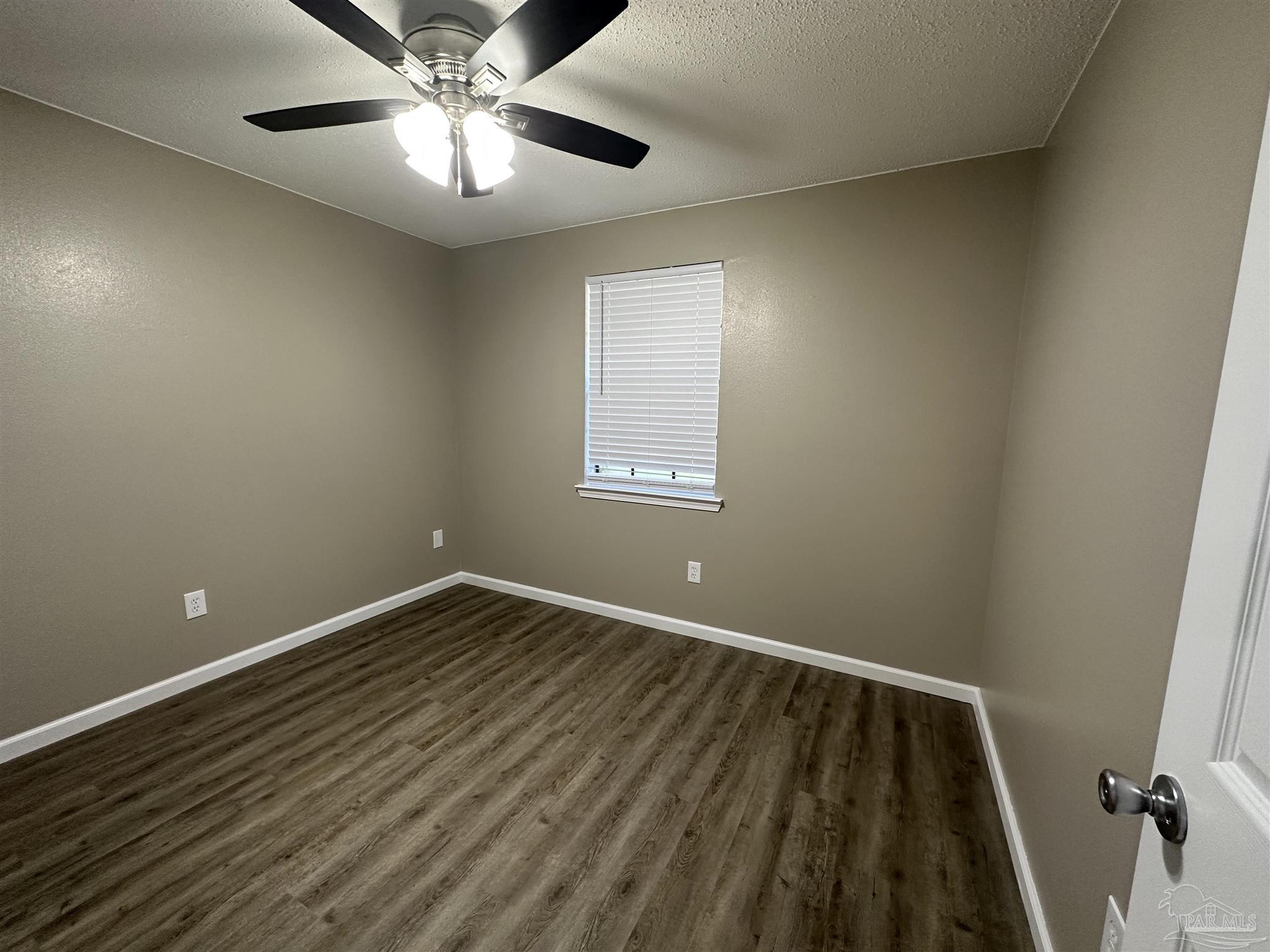 8011 Kipling Street Pensacola, FL 32514 - Photo 9 of 14