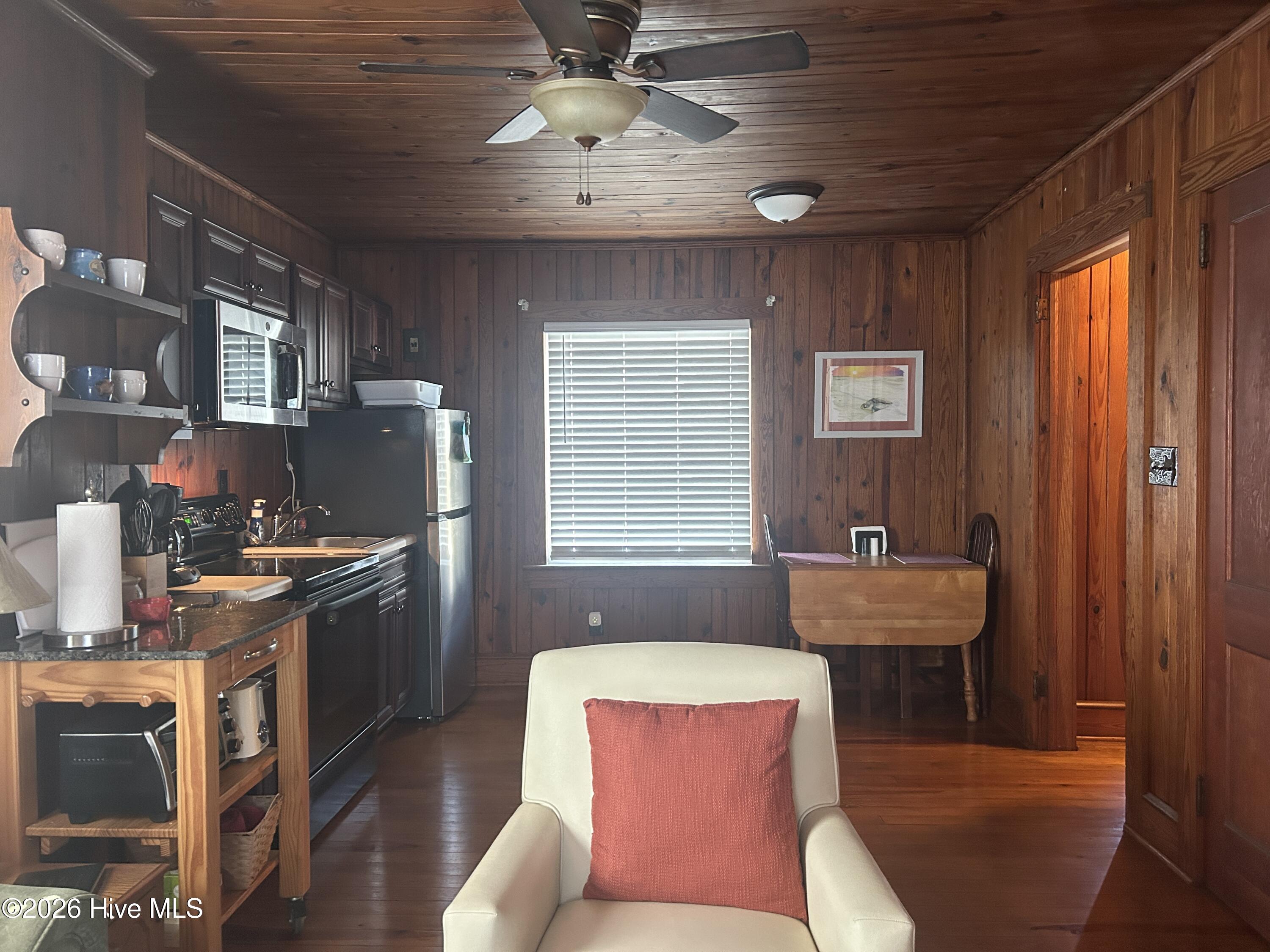 405 Sunset Avenue Clinton, NC 28328 - Photo 47 of 60 IMG_4720