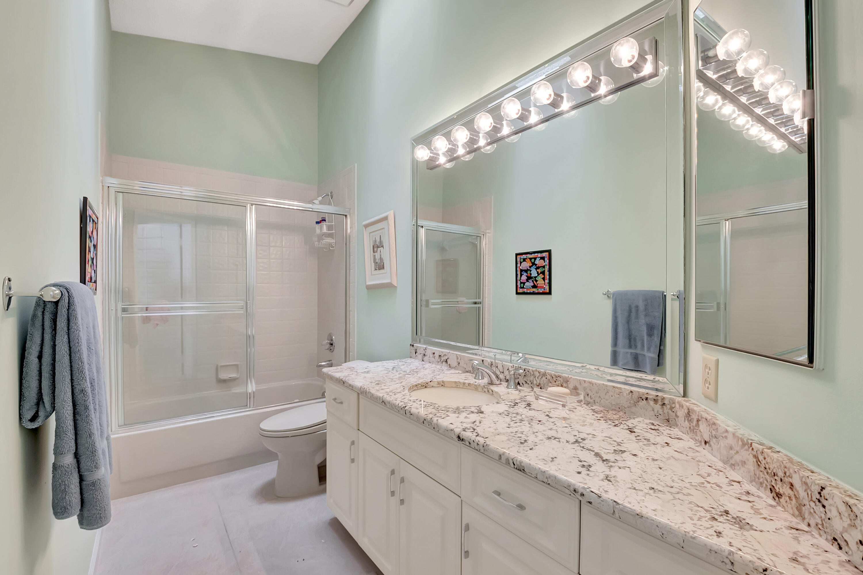 7723 Wind Key Drive, Unit 7723 Boca Raton, FL 33434 - Photo 36 of 86 2nd Bathroom