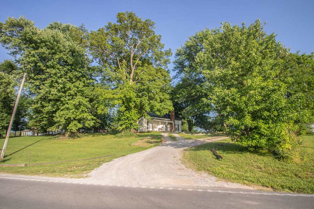 1644 Gold City Road Franklin, KY 42134 - Photo 6 of 35 Gallery Image 6