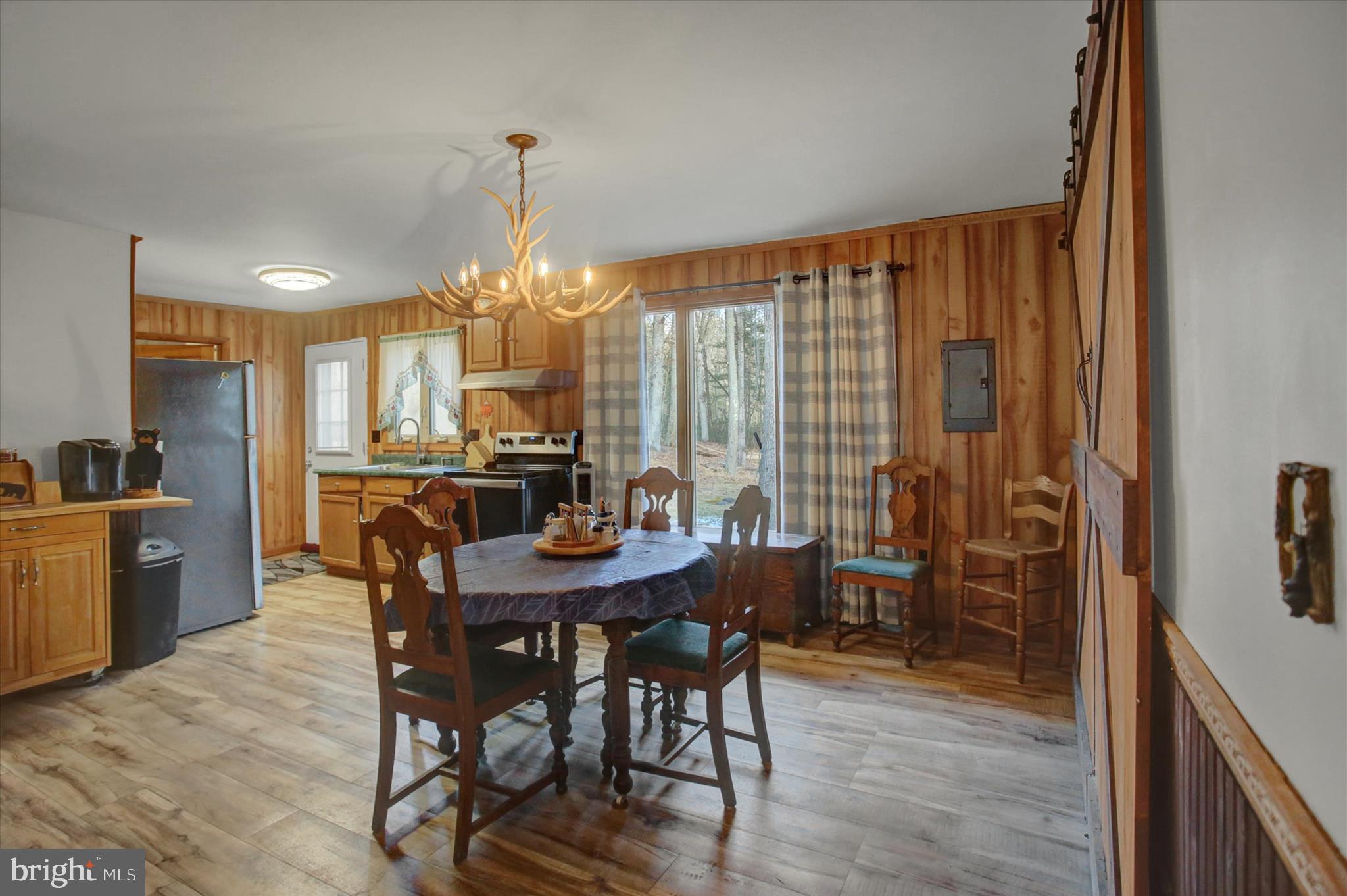 760 Buchanan Valley Road Orrtanna, PA 17353 - Photo 10 of 34 kitchen dining area