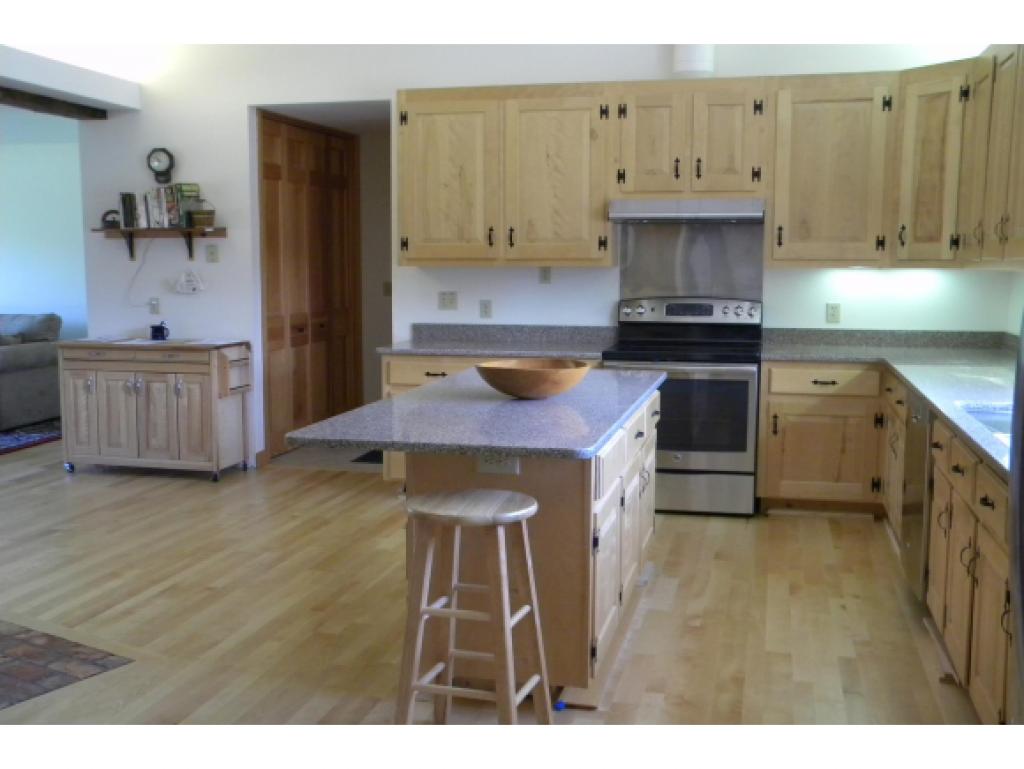 327 Little Sunapee Road New London, NH 03257 - Photo 8 of 25