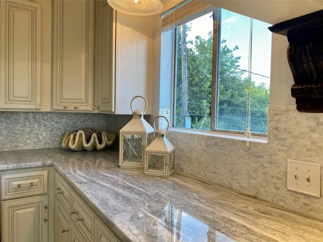 $1,650 | 1578 Railroad Street, San Leon, TX 77539