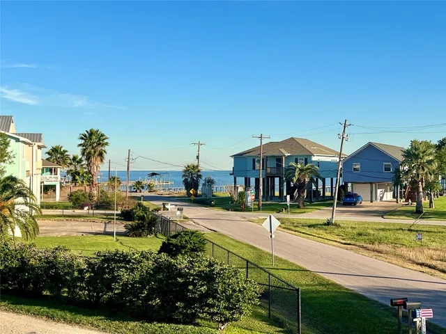 $1,650 | 1578 Railroad Street, San Leon, TX 77539