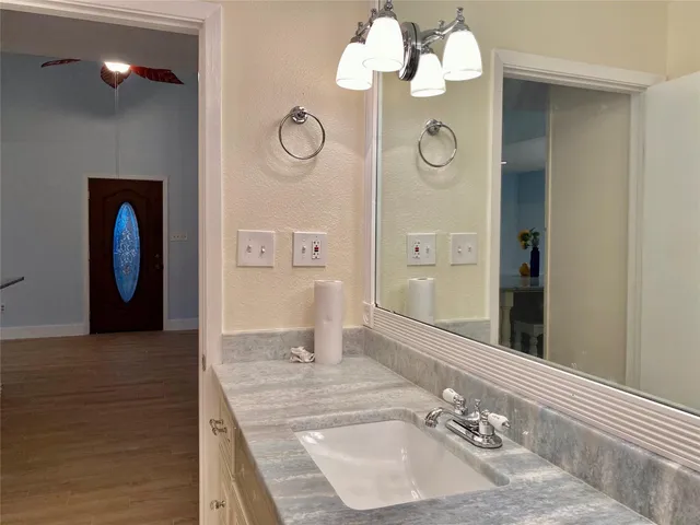 $1,650 | 1578 Railroad Street, San Leon, TX 77539