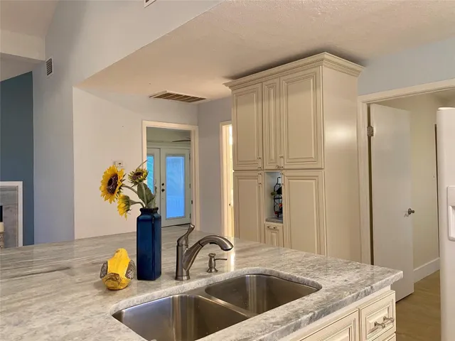 $1,650 | 1578 Railroad Street, San Leon, TX 77539