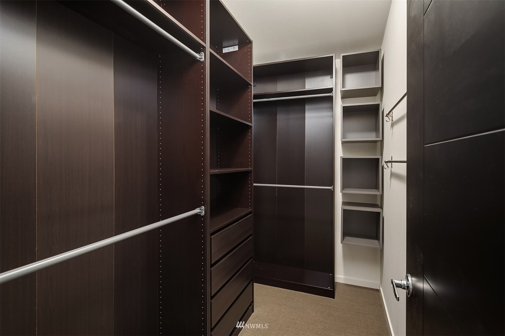 8000 Meridian Avenue North Seattle, WA 98103 - Photo 19 of 33 a view of walk in closet