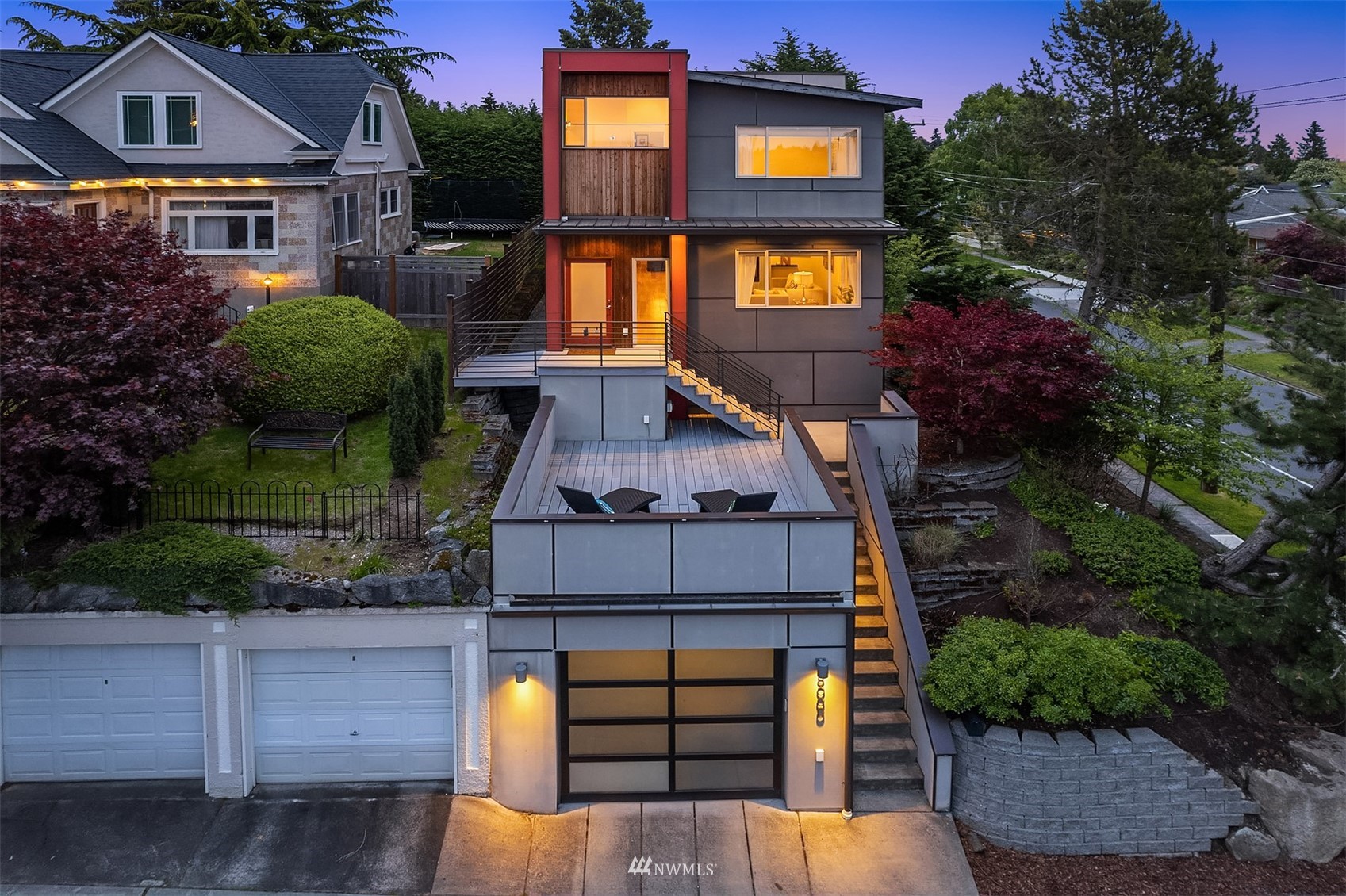8000 Meridian Avenue North Seattle, WA 98103 - Photo 31 of 33 a front view of a house