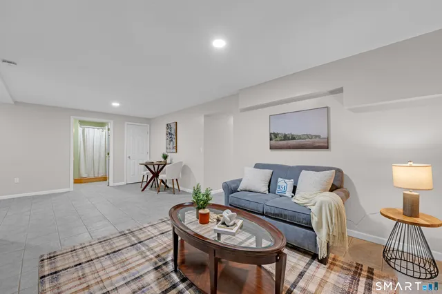 $525,000 | 209 Cemetery Road, Canterbury, CT 06331