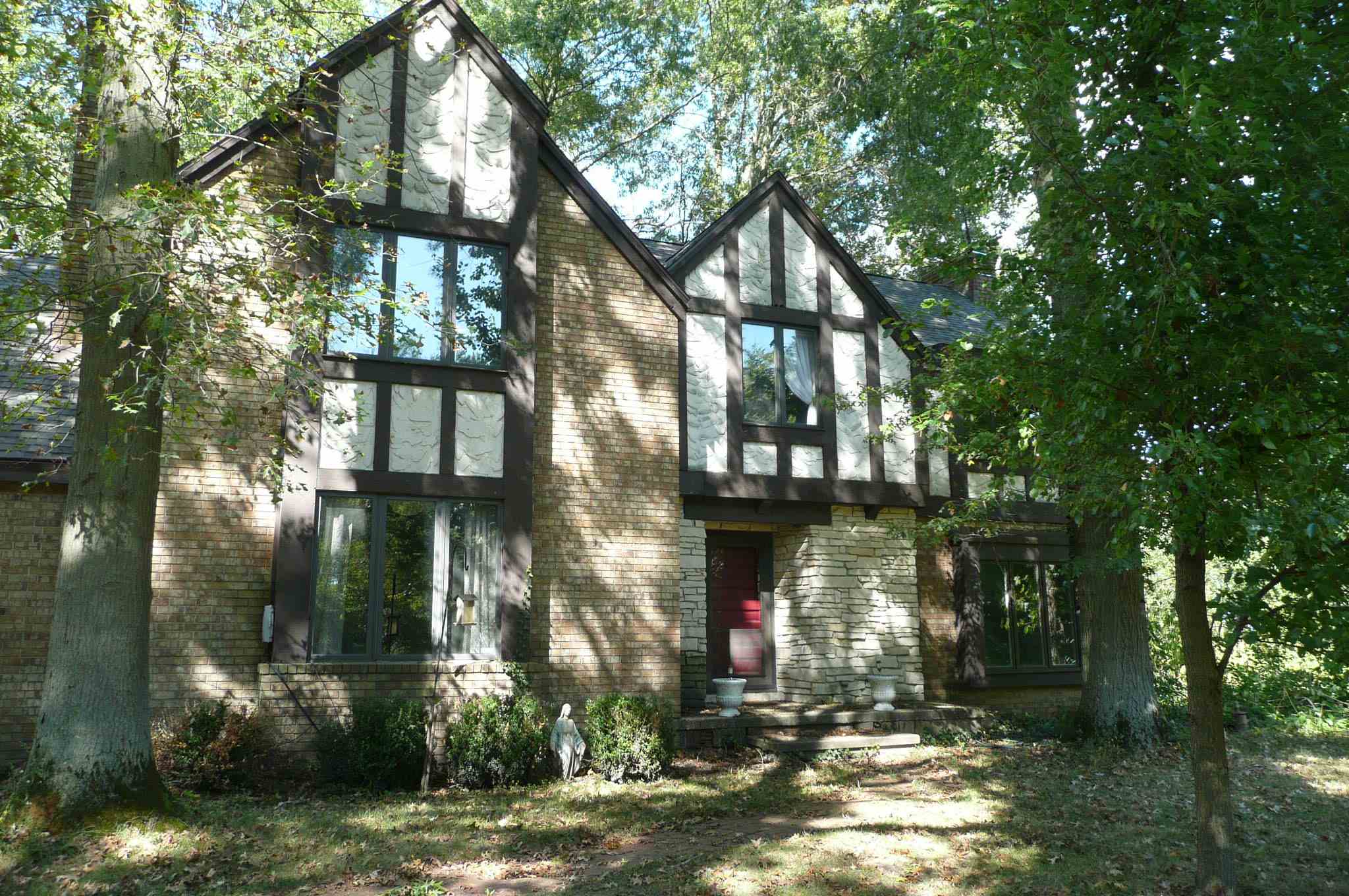 17807 Madison Road South Bend, IN 46614 - Photo 1 of 25
