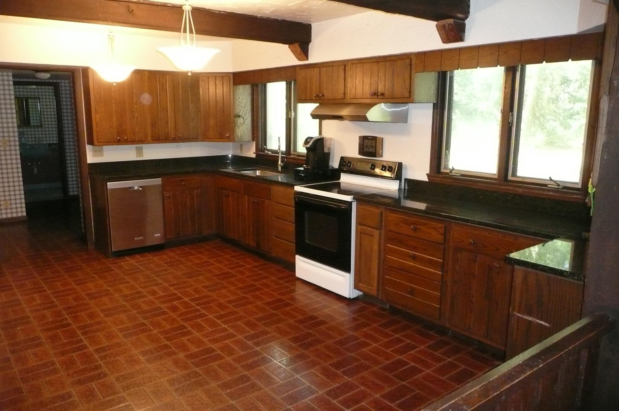 17807 Madison Road South Bend, IN 46614 - Photo 7 of 25