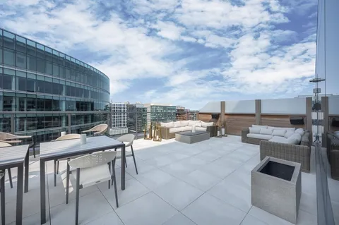 $2,065,000 | 133 Seaport Boulevard, Unit 723, Boston, MA 02210