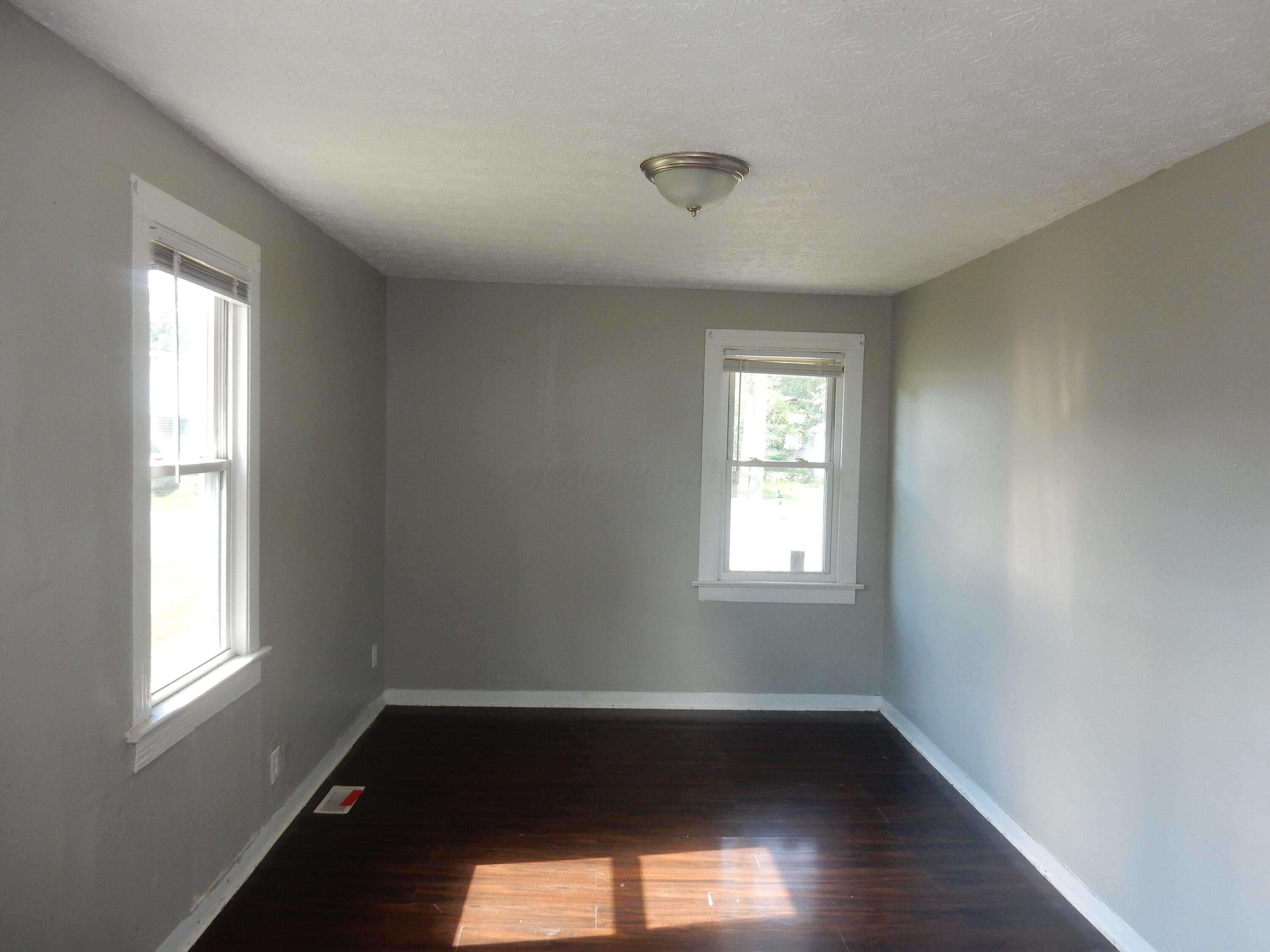 2059 Sale Road Columbus, OH 43224 - Photo 3 of 18 DSCN0270