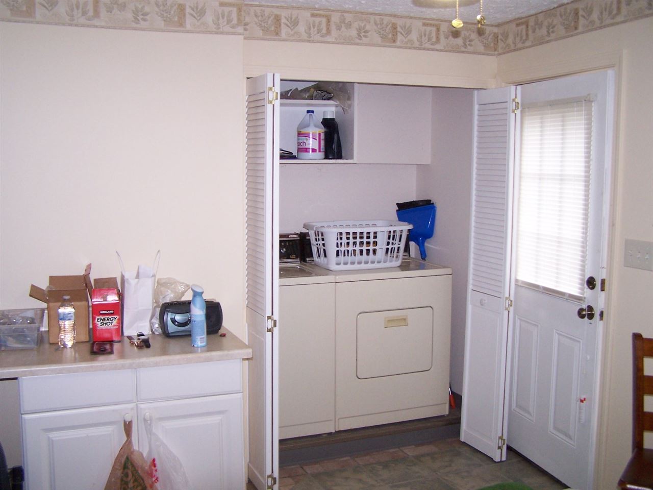 1056 East Gunn Road Rochester, MI 48306 - Photo 15 of 28 31332713-14.JPG