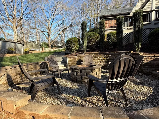 $439,900 | 489 17th Avenue Northeast, Hickory, NC 28601