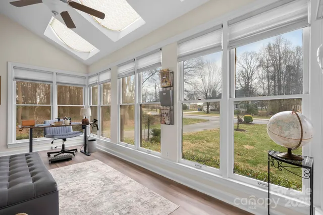 $439,900 | 489 17th Avenue Northeast, Hickory, NC 28601