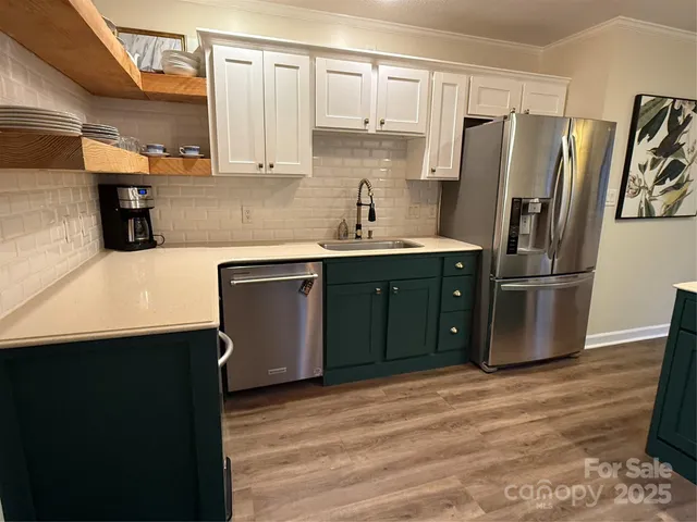 $439,900 | 489 17th Avenue Northeast, Hickory, NC 28601